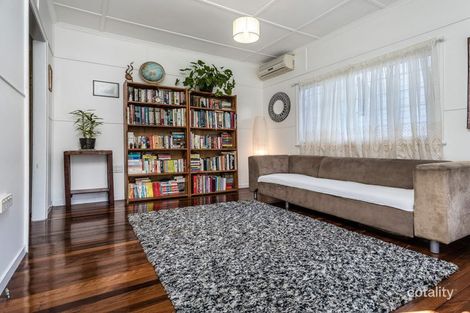 Property photo of 19 Southerden Street Sandgate QLD 4017