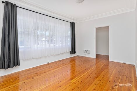 Property photo of 8 Lakelands Drive Dapto NSW 2530