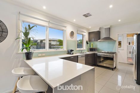 Property photo of 10 Dover Street Bentleigh East VIC 3165