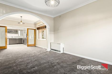 11 Earl St, Windsor, VIC 3181