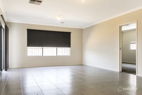 Property photo of 20 Lamington Drive Tarneit VIC 3029
