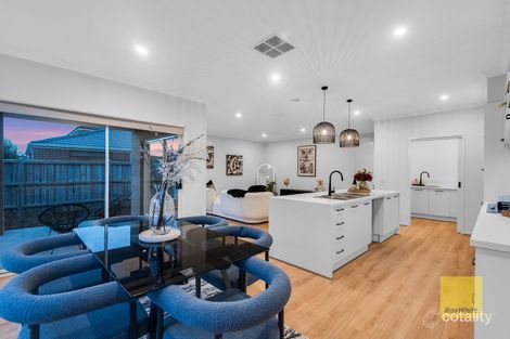 Property photo of 10 Lumbrook Parade Truganina VIC 3029