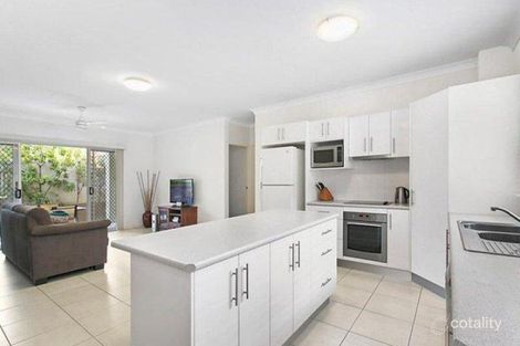 Property photo of 2/19 Ridge Street Greenslopes QLD 4120
