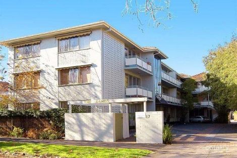 Property photo of 11/17 Tiuna Grove Elwood VIC 3184
