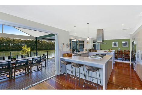 Property photo of 280 Geoffrey Road Chittaway Point NSW 2261