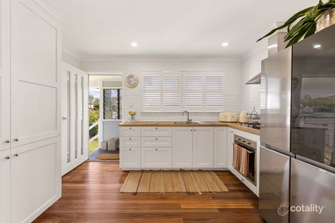 Property photo of 2 Cranbourne Street Chermside West QLD 4032