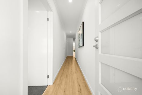 Property photo of 113 Palmdale Crescent Mambourin VIC 3024