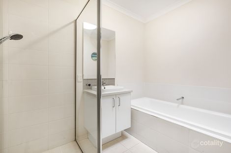 Property photo of 14 Soapstone Walk Doreen VIC 3754