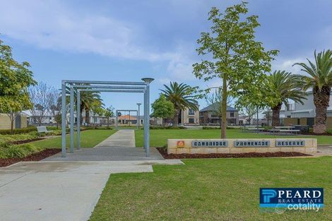 Property photo of 33 Fulbrooke Loop Canning Vale WA 6155