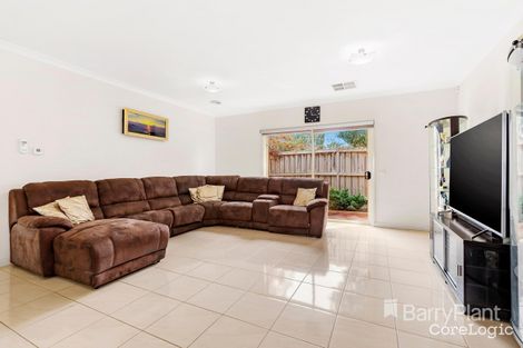 Property photo of 2 Alinda Court South Morang VIC 3752