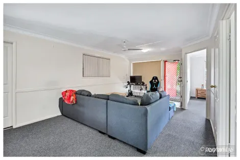 Property photo of 1/2 Nerang Close Kawana QLD 4701