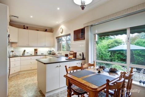 Property photo of 6 Farquharson Street Mount Waverley VIC 3149