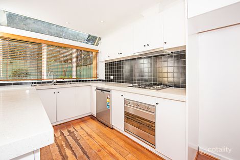 Property photo of 2 Atkinson Close Windsor VIC 3181