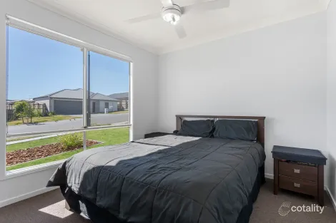 Property photo of 8 Stanford Court Collingwood Park QLD 4301
