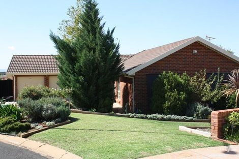Property photo of 3 Reading Place Griffith NSW 2680