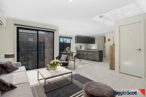 Property photo of 11 Longshanks Street Thornhill Park VIC 3335
