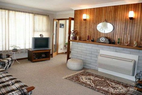 Property photo of 4 Loatta Avenue Miandetta TAS 7310