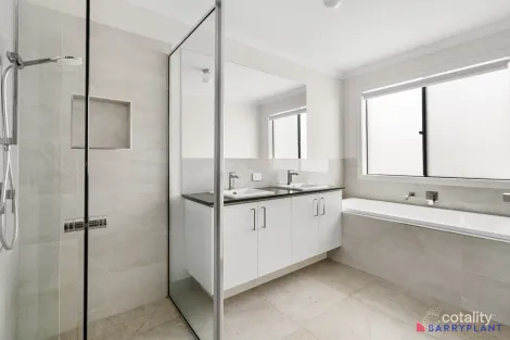 Property photo of 85 Pembrey Loop Cowes VIC 3922