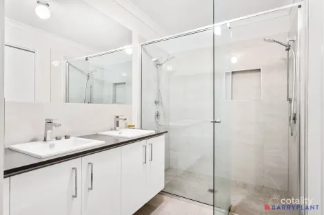 Property photo of 85 Pembrey Loop Cowes VIC 3922