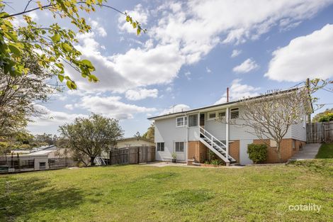 Property photo of 2 Cranbourne Street Chermside West QLD 4032