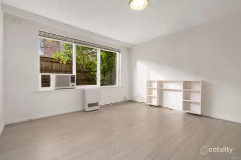 Property photo of 2/18 Ashted Road Box Hill VIC 3128