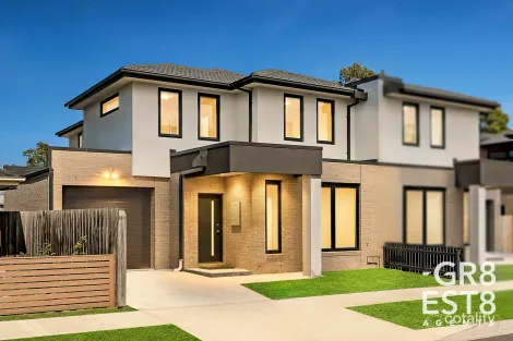 2a Evelyne Ave, Cranbourne, VIC 3977
