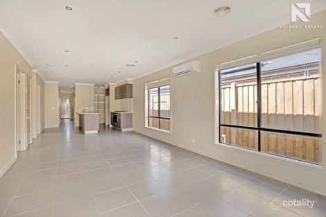 Property photo of 10 Goulding Drive Fraser Rise VIC 3336