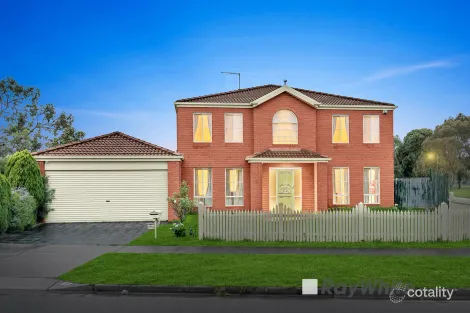 Property photo of 1 Cloverlea Grove Narre Warren South VIC 3805