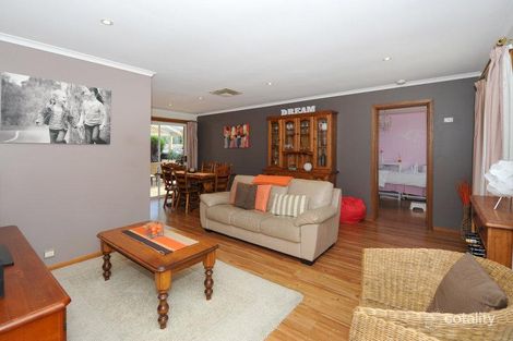 Property photo of 18 Walters Crescent Aberfoyle Park SA 5159