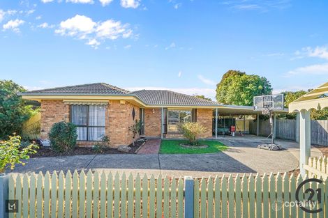 Property photo of 23 Strafford Avenue Cranbourne VIC 3977