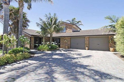 Property photo of 32 Elberry Close Moana SA 5169