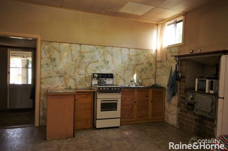 Property photo of 14 Campbell Street Wattamondara NSW 2794