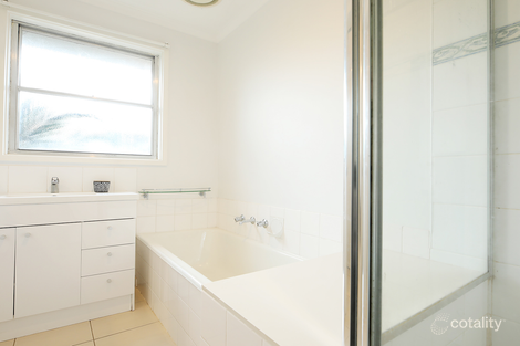 Property photo of 28 Hawthorn Crescent Churchill VIC 3842