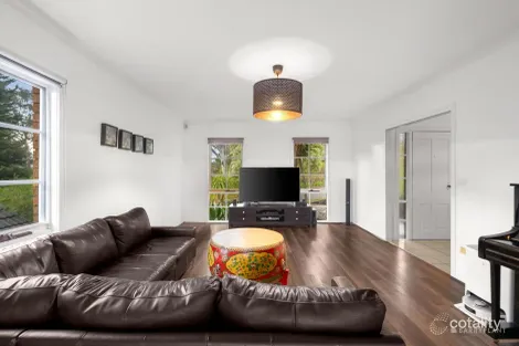 Property photo of 13 Standring Close Donvale VIC 3111