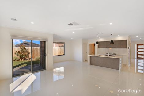 Property photo of 8 Georgian Terrace South Morang VIC 3752