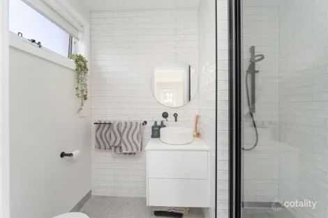 Property photo of 1/1 Drew Street Warrnambool VIC 3280