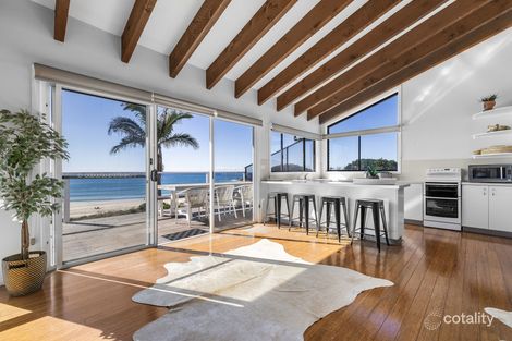 Property photo of 10 Sunrise Close Scotts Head NSW 2447