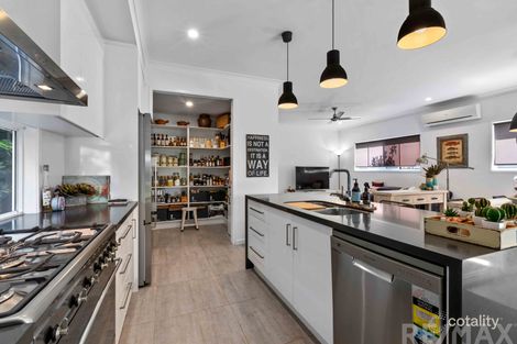Property photo of 6 Patterson Street Wynnum QLD 4178