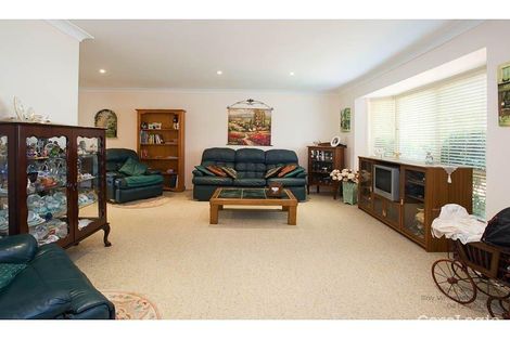 Property photo of 38 Cummin Street Wishart QLD 4122