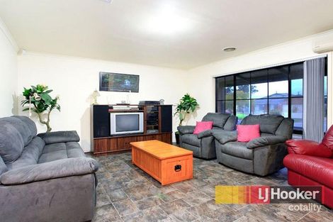 Property photo of 102 Central Road Hampton Park VIC 3976