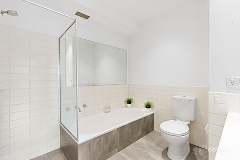 Property photo of 37/100-106 Queenscliff Road Queenscliff NSW 2096