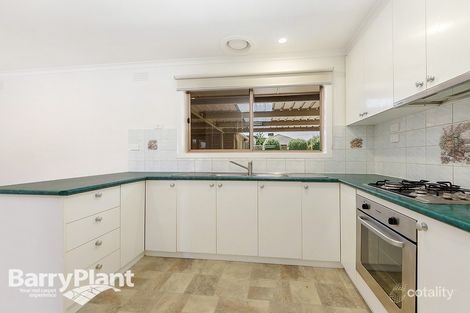Property photo of 24 Chelmsford Crescent St Albans VIC 3021