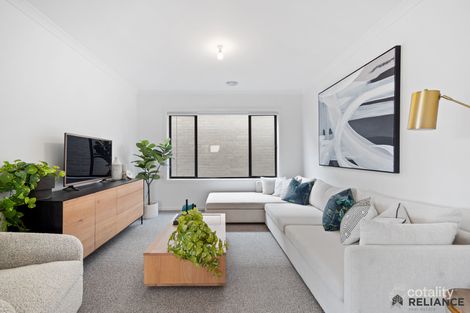 Property photo of 42 Penver Drive Cobblebank VIC 3338