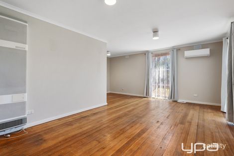 Property photo of 13 Clematis Avenue Wendouree VIC 3355