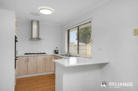 Property photo of 1 Tyburn Close Werribee VIC 3030