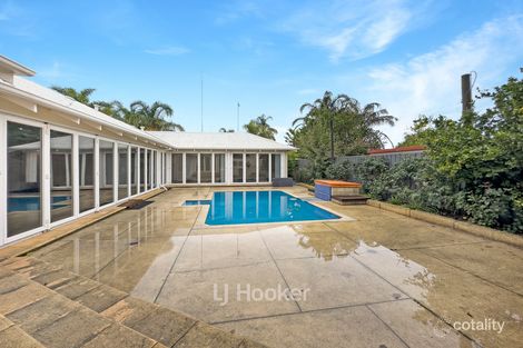 Property photo of 5 Christchurch Place College Grove WA 6230