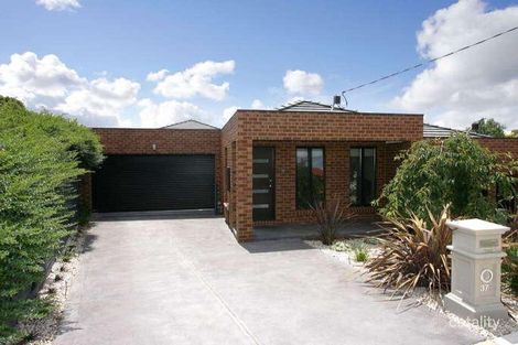 37 Erskine Ct, Greenvale, VIC 3059