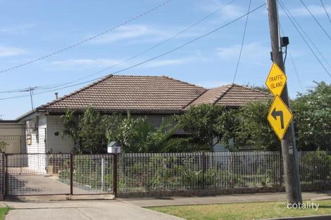 Property photo of 8 Pennell Avenue St Albans VIC 3021