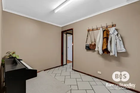 Property photo of 6 Cingalese Close Carey Park WA 6230