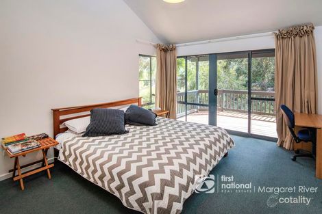 Property photo of 19 Freycinet Way Gnarabup WA 6285